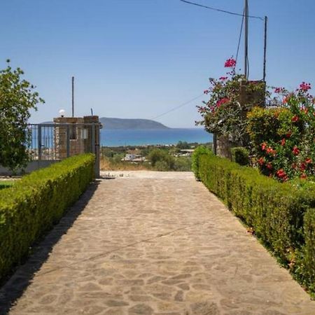 Donatos Apartment Финикунда Екстериор снимка