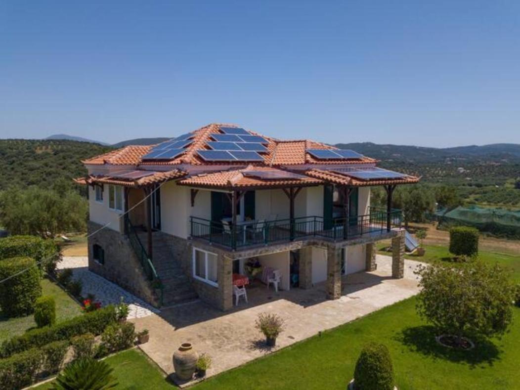 Donatos Apartment Финикунда Екстериор снимка