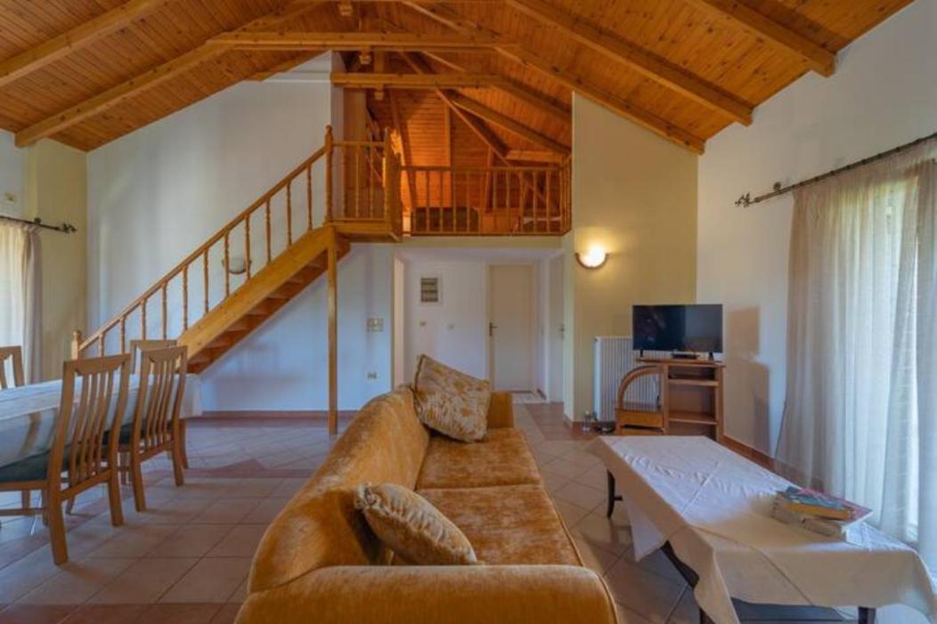 Donatos Apartment Финикунда Екстериор снимка