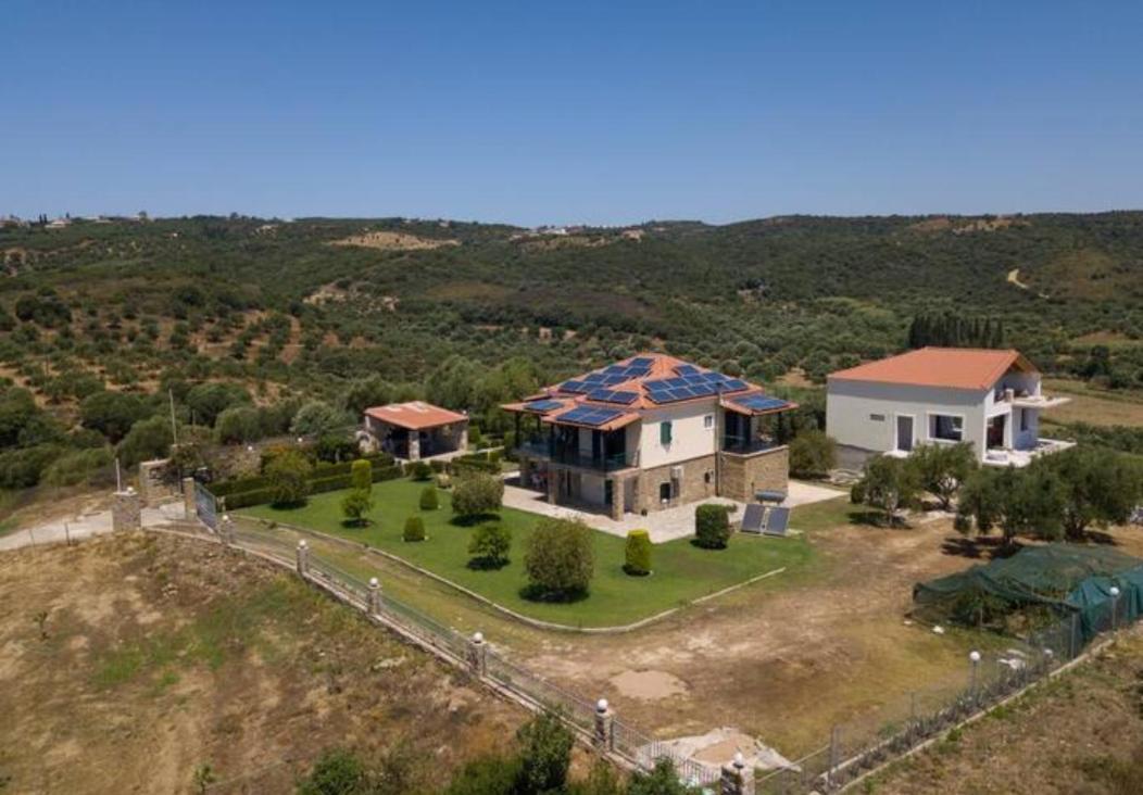 Donatos Apartment Финикунда Екстериор снимка