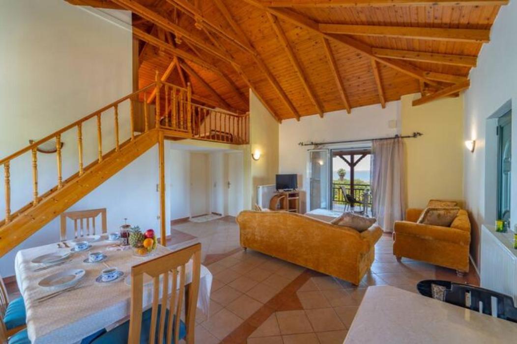 Donatos Apartment Финикунда Екстериор снимка