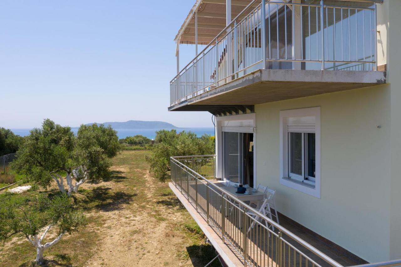 Donatos Apartment Финикунда Екстериор снимка
