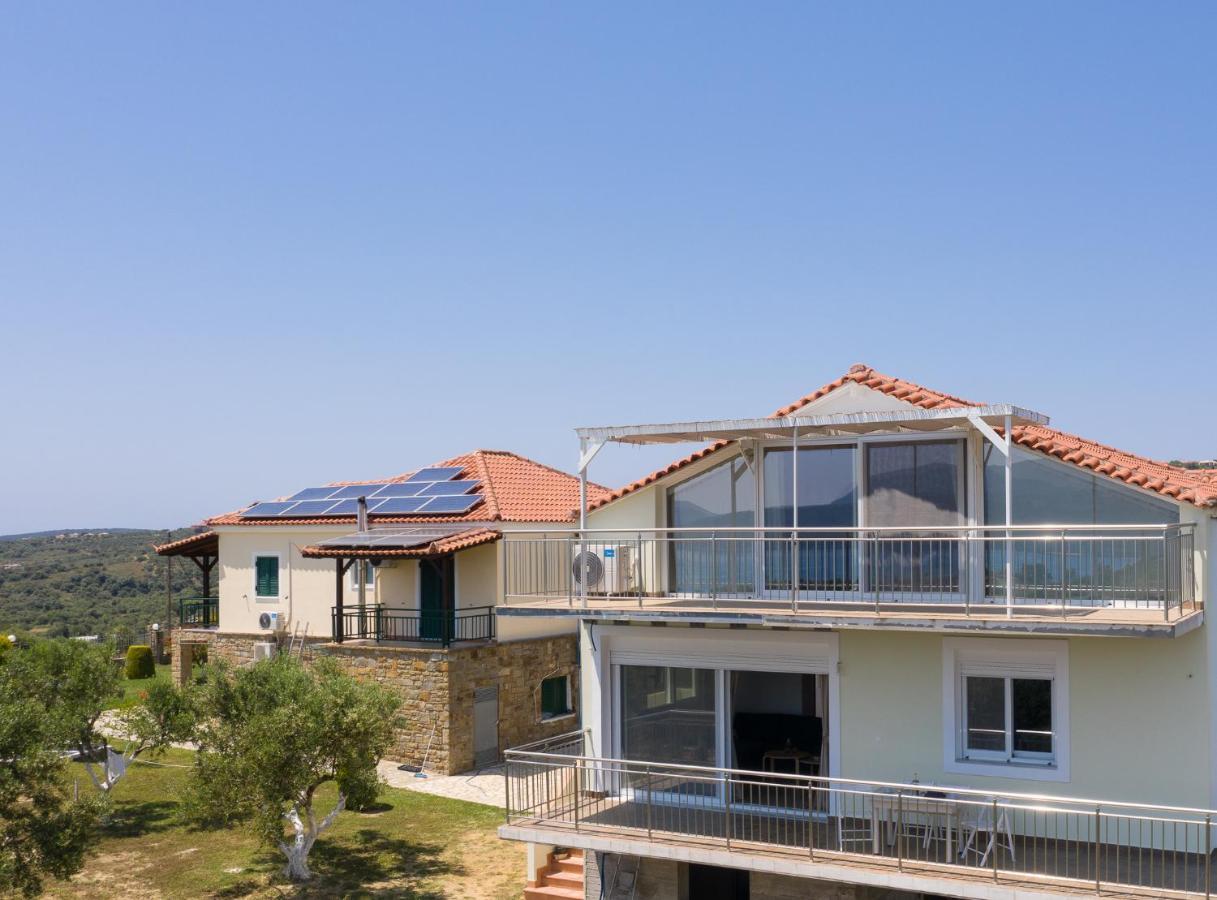 Donatos Apartment Финикунда Екстериор снимка