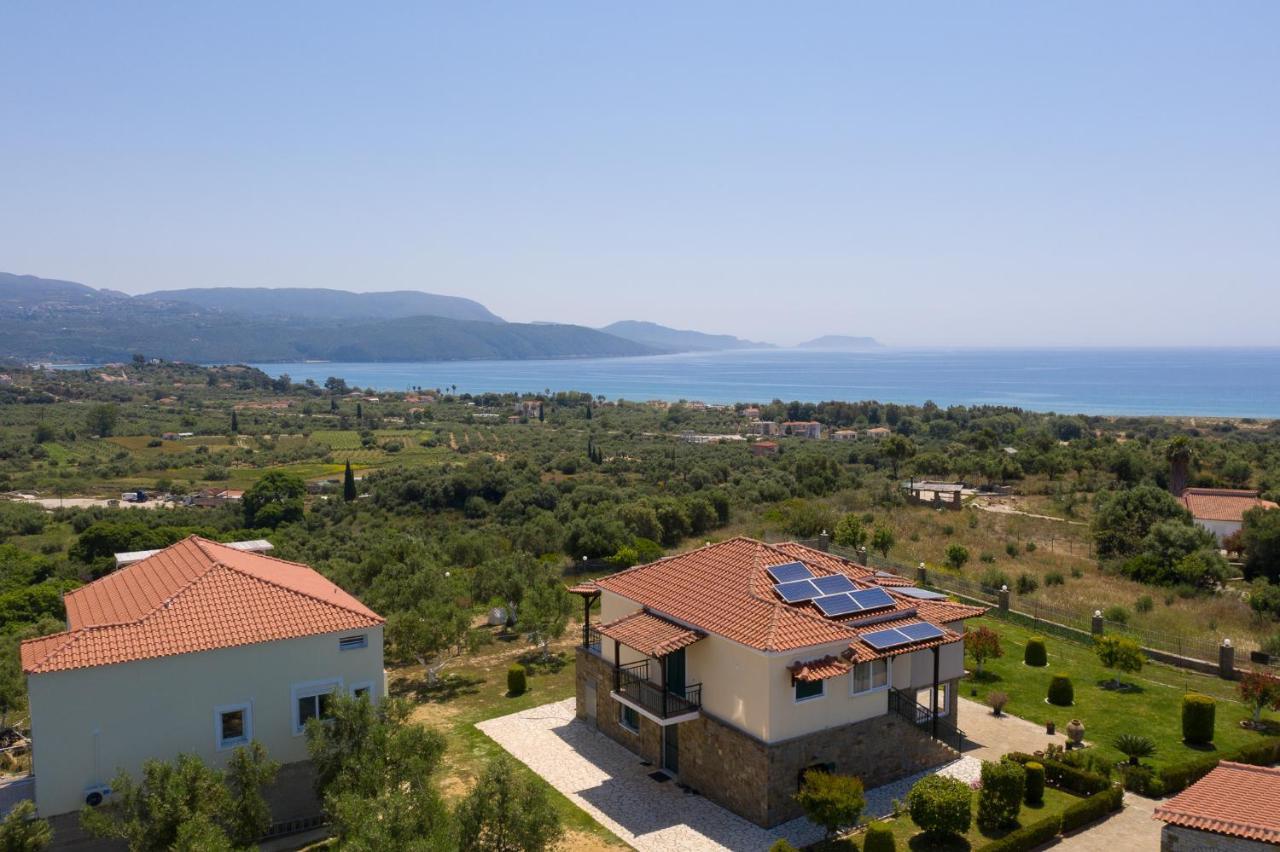 Donatos Apartment Финикунда Екстериор снимка