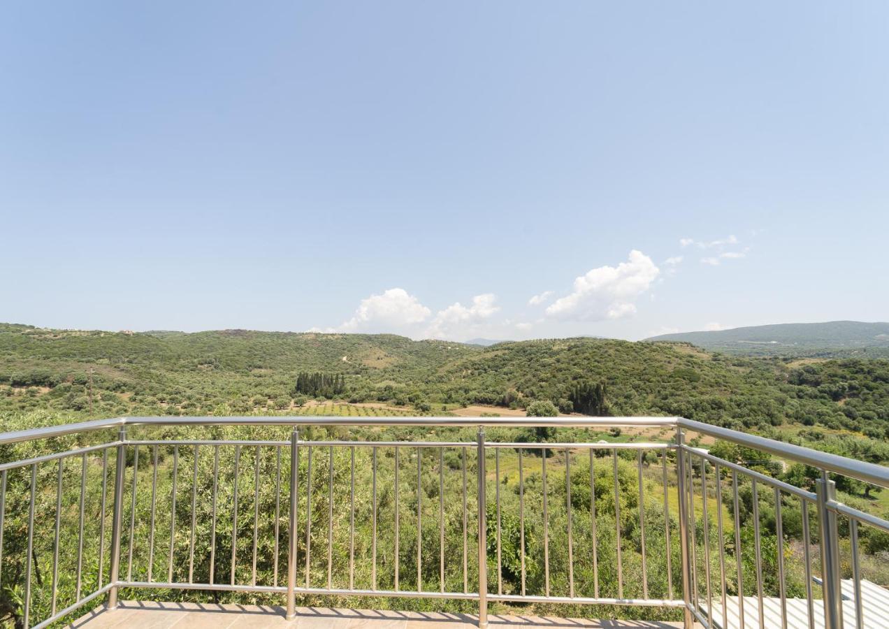 Donatos Apartment Финикунда Екстериор снимка